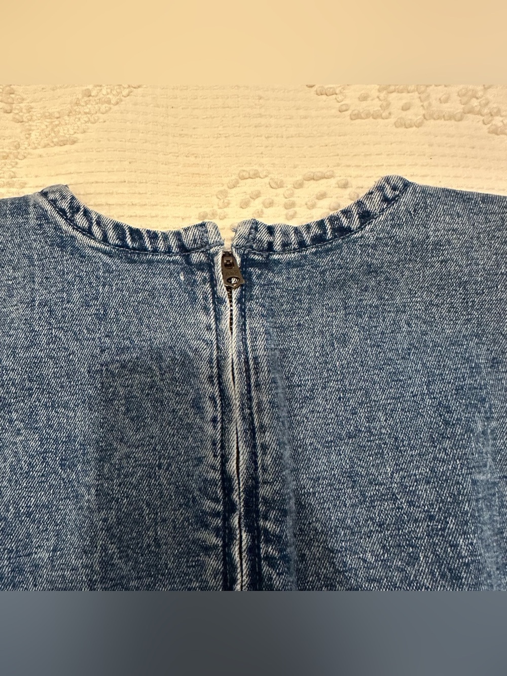 Abercrombie & Fitch Sleeveless Light Blue Denim Mini Dress - Picture 4 of 9